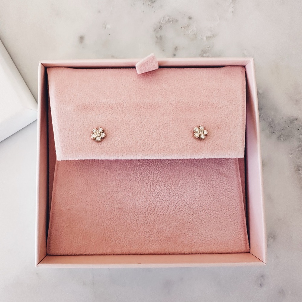 NEW Jennifer Meyer Mini Diamond Flower Studs - Picture 2 of 4